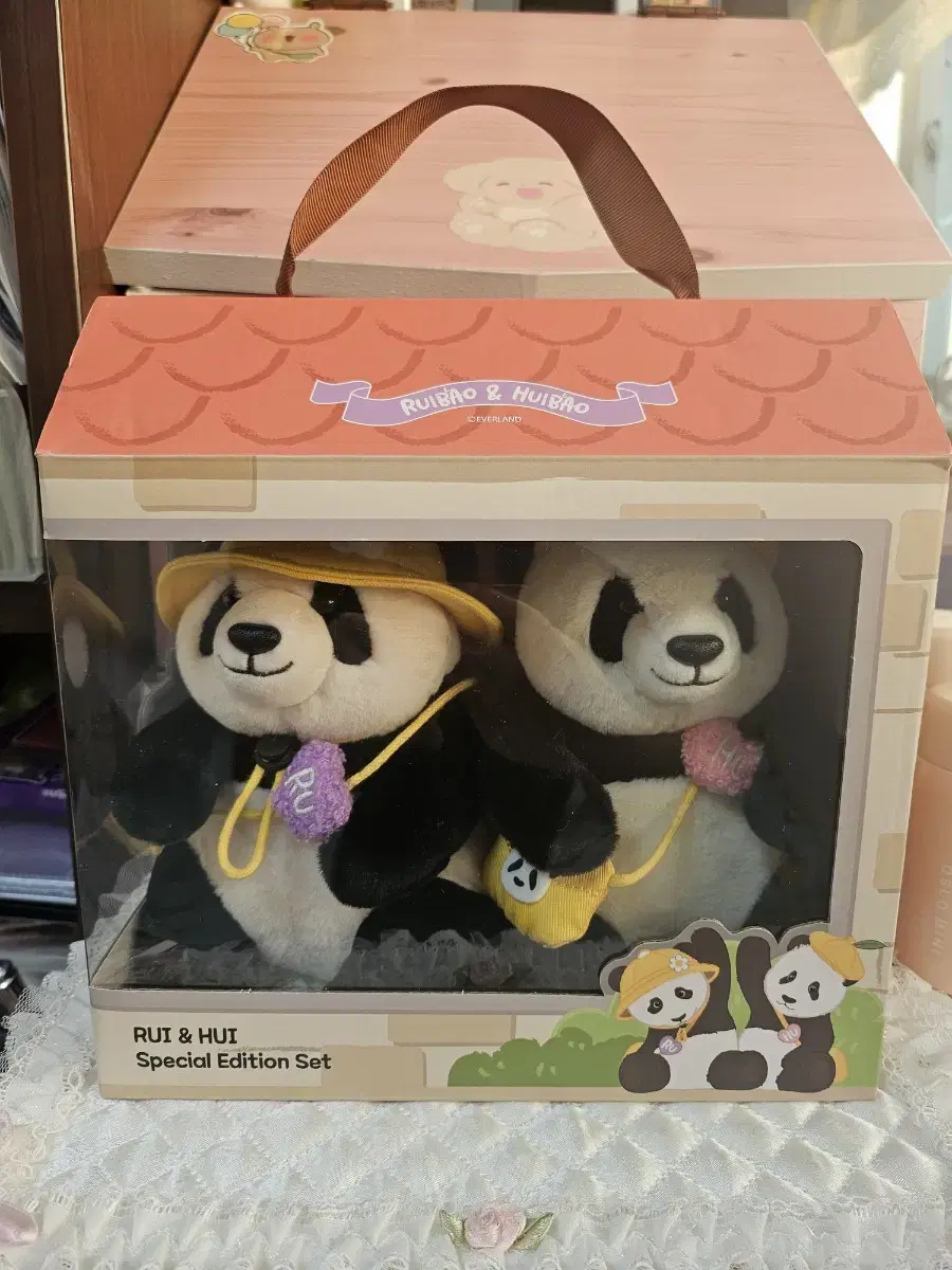 LEW HUI Kindergarten Dolls