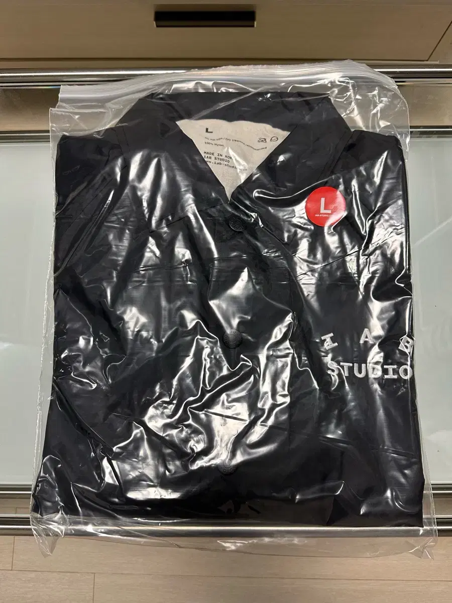 [ L ] iApp Coach Jacket Black