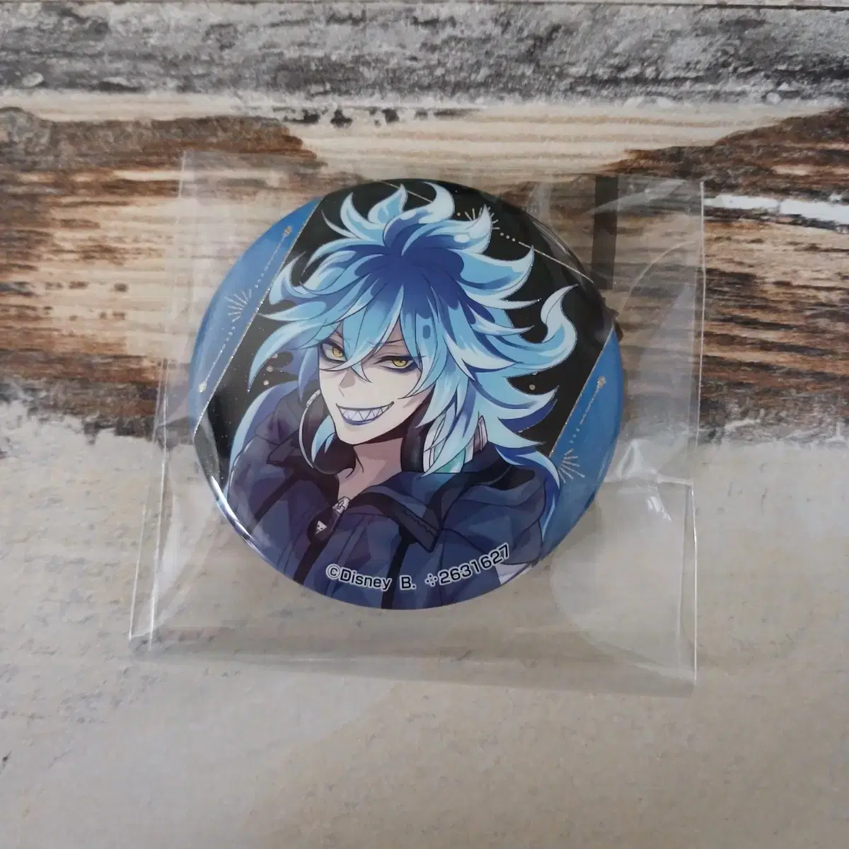 Twisted Idea Gacha Can Badge (New)