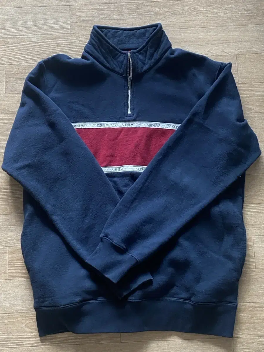 Supreme Half-Zip Up Man to Man