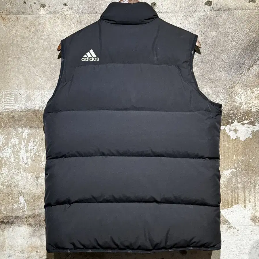 00s ADIDAS Explorer Down Vest