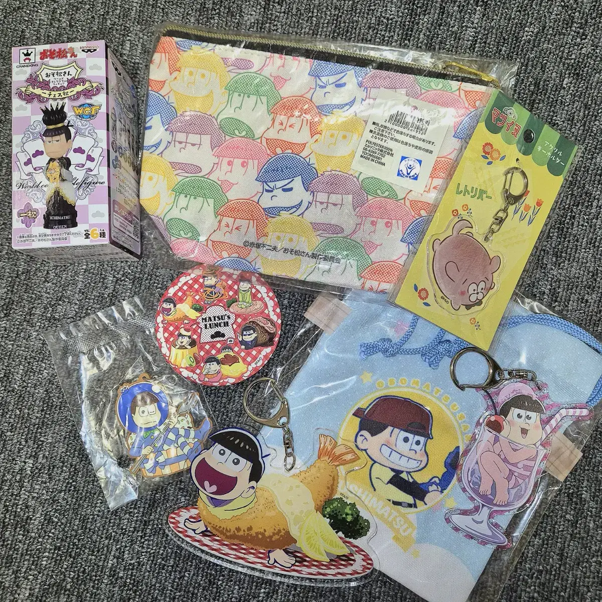 Bulk of 8 Osomatsu-san goods