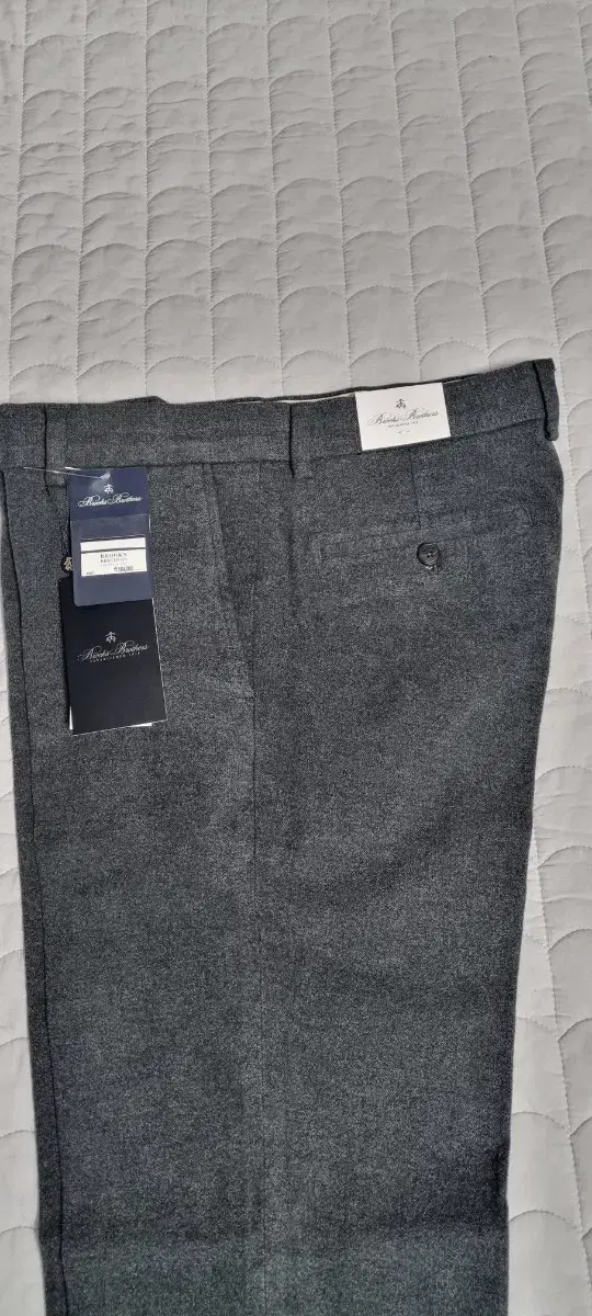 (Unused, New) Brooks Brothers Melange Herringbone Stretch Chino Pants 32