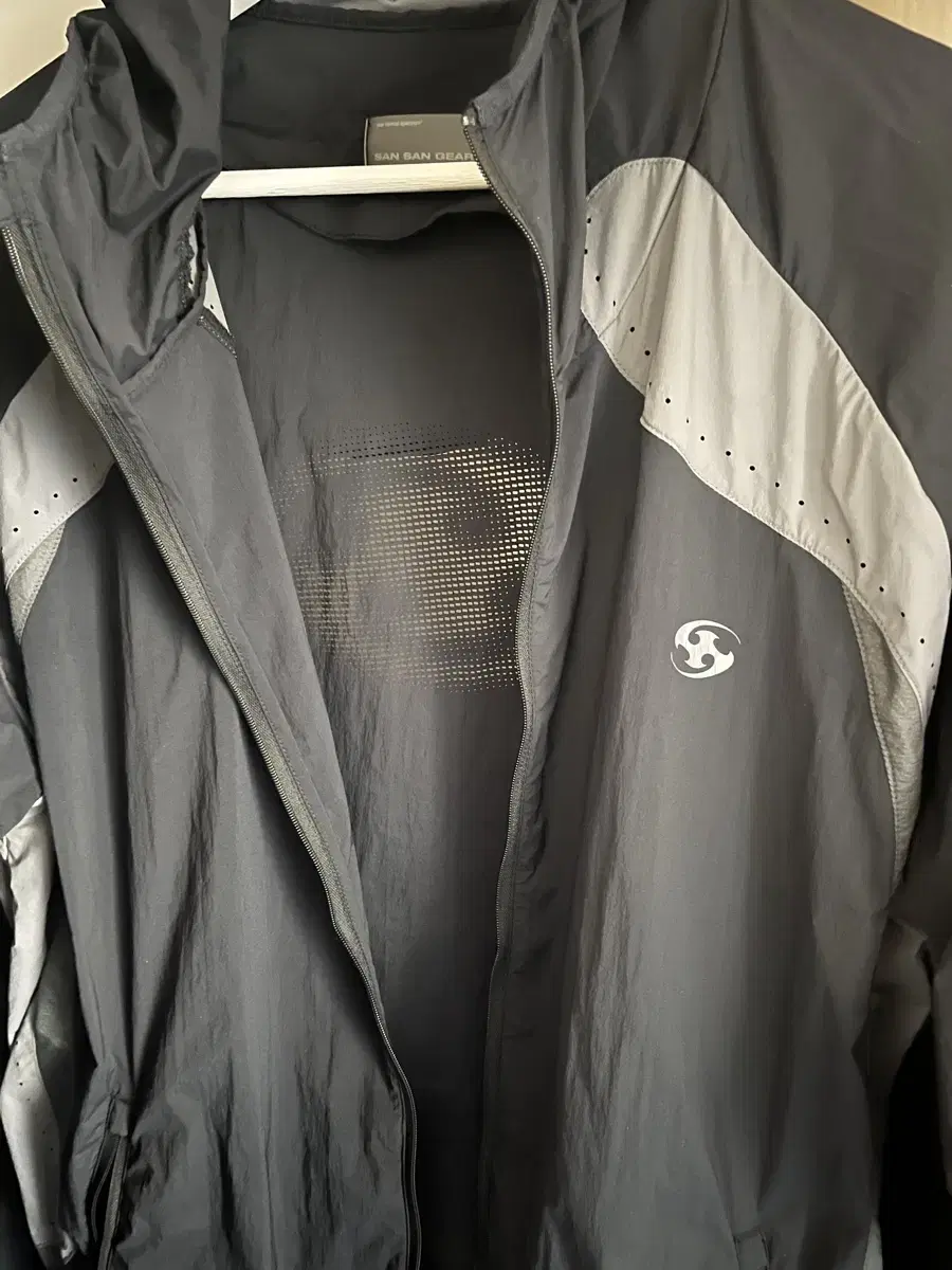 San San Gear Running Jacket 24FW Black 2 sizes to sell