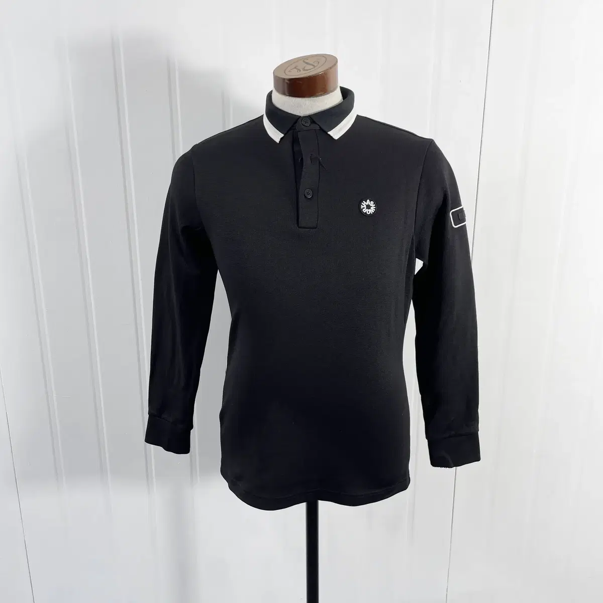 D1 Ashworth Golf Wear Shirt sizes 93-95