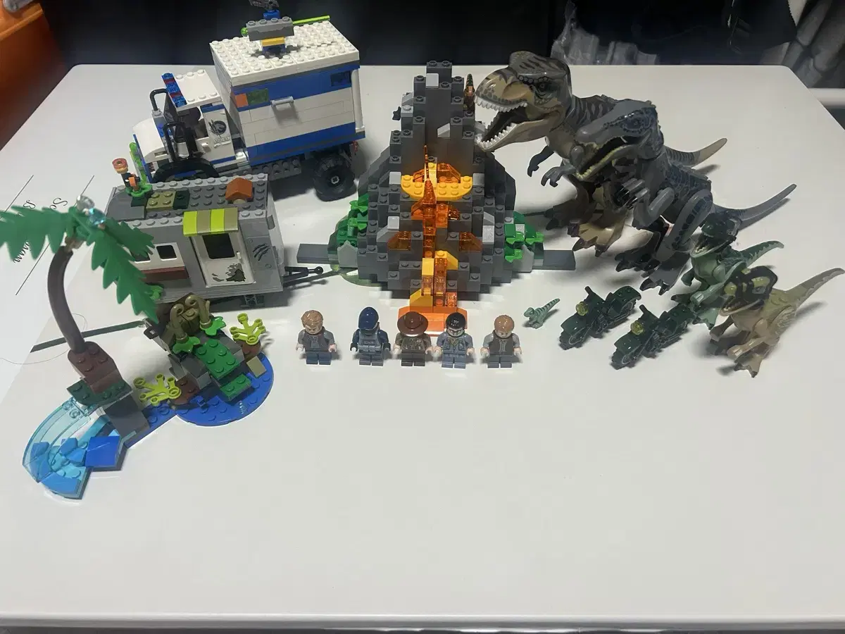 LEGO Jurassic World 75917, 75938, 75935 in bulk