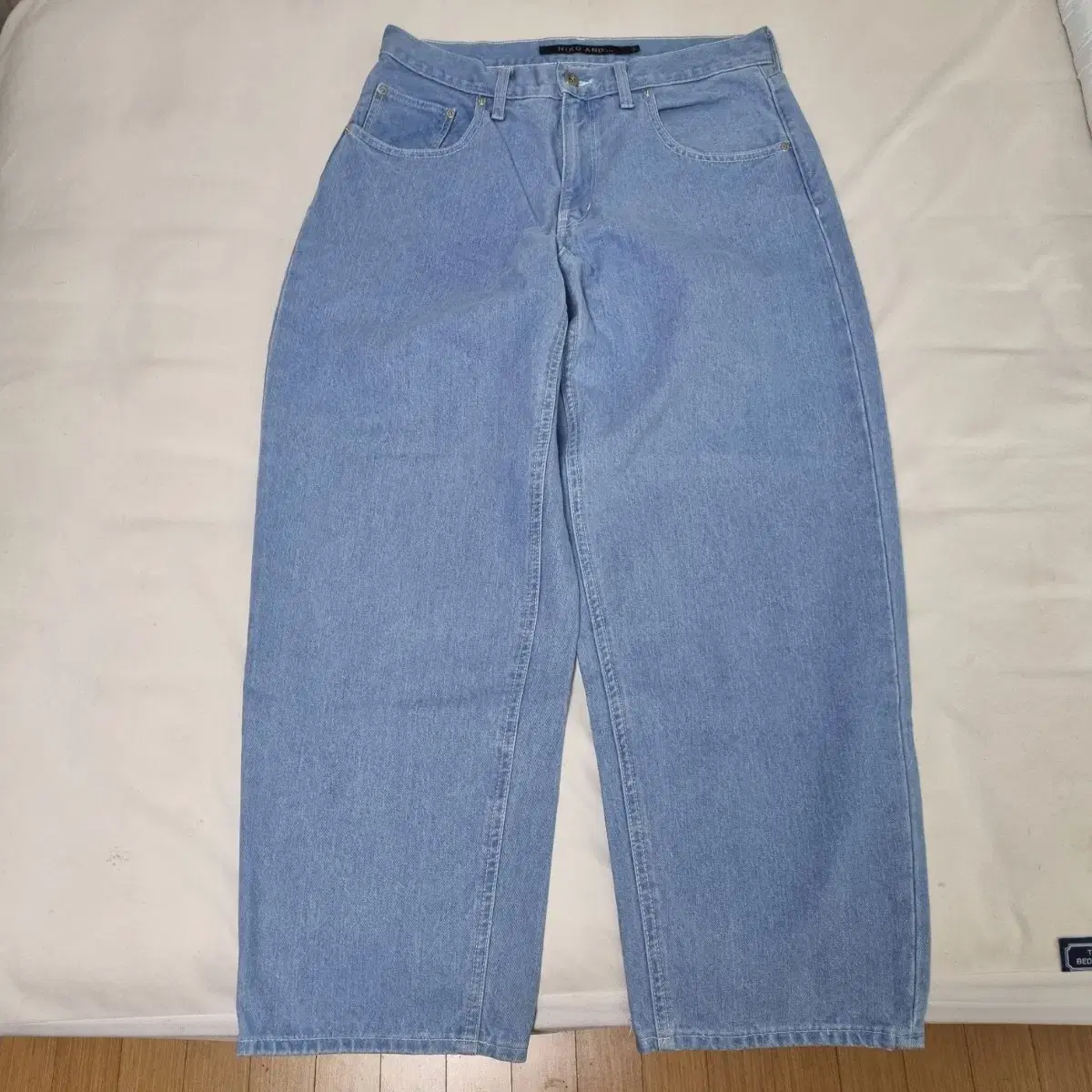 Nicoand Wide Balloon Fit Denim