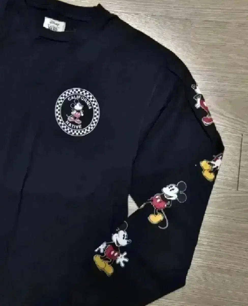 Vahn's Mickey Long Sleeve