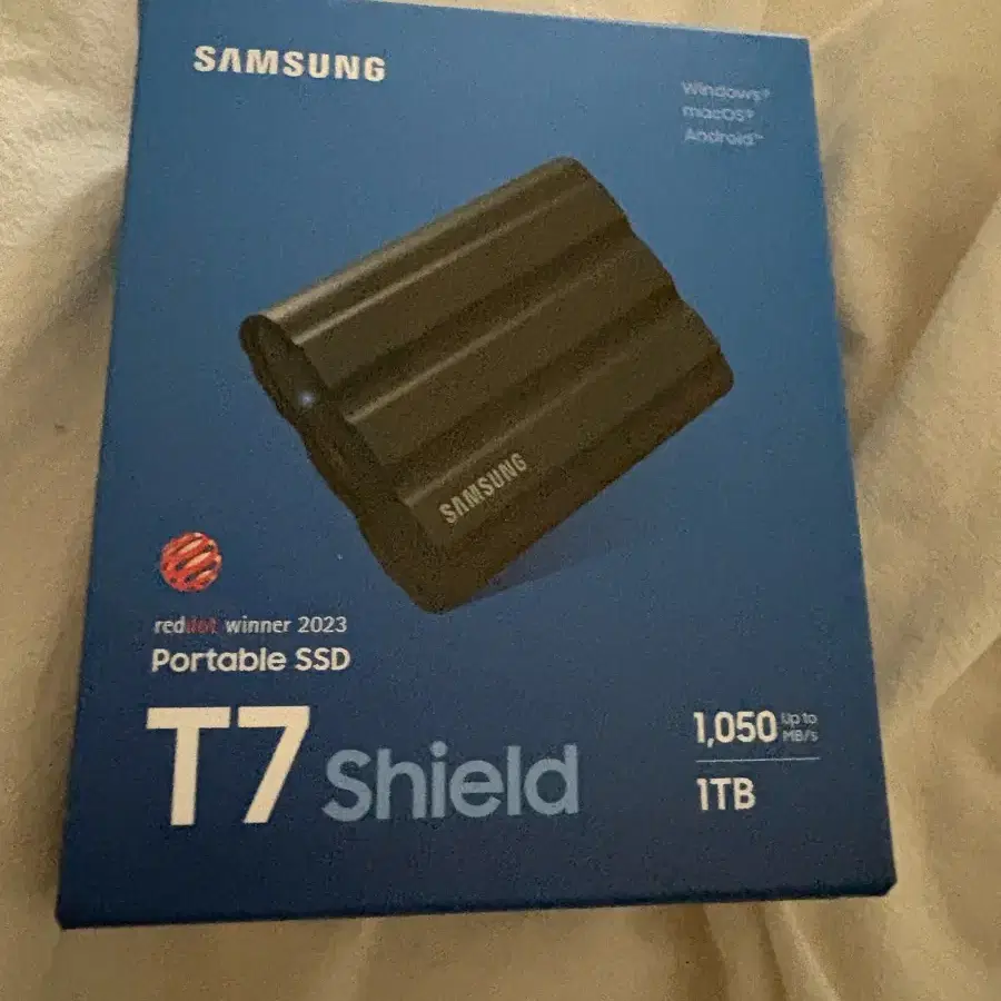 삼성 포터블 SSD T7 1TB (1,050mb/s)