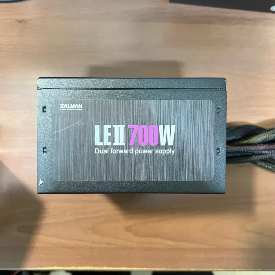 잘만 파워서플라이 700w 판매합니다.