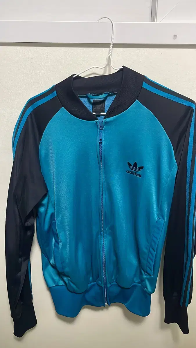 Vintage Adidas Tracktop 90