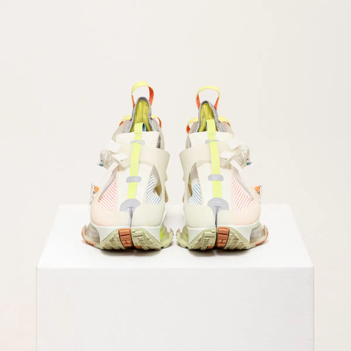 [NIKE] 나이키 ISPA Road Warrior Volt 270mm