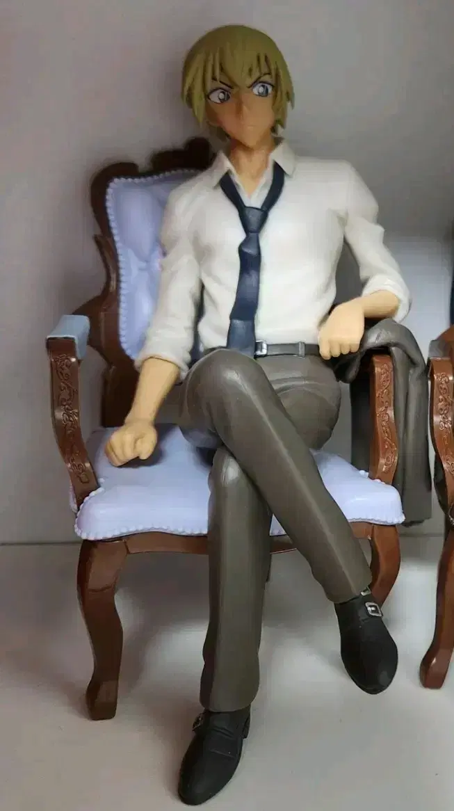 Detective Conan Akai Shuichi Amuro Tooru Rai Bourbon Chair Figure