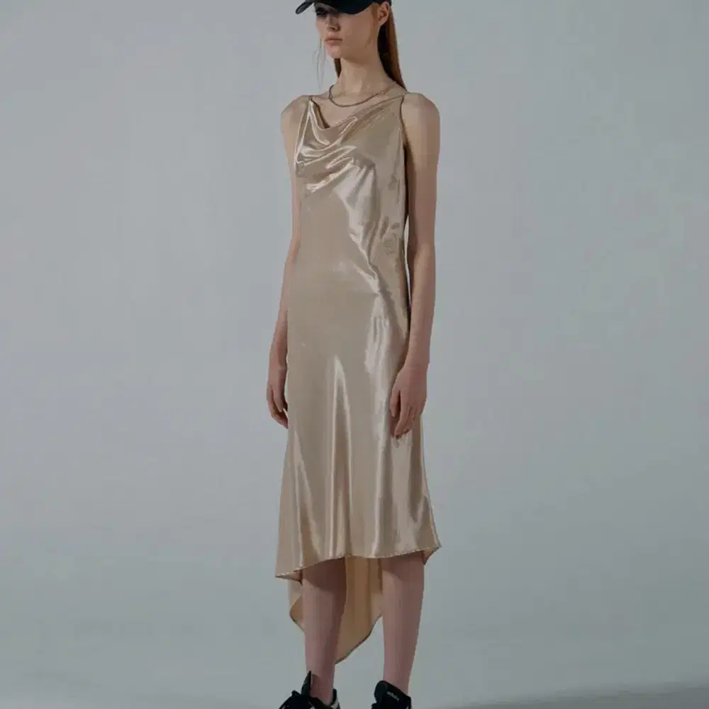 스컬프터 원피스/스커트 Unbalance Cowl Satin Dress