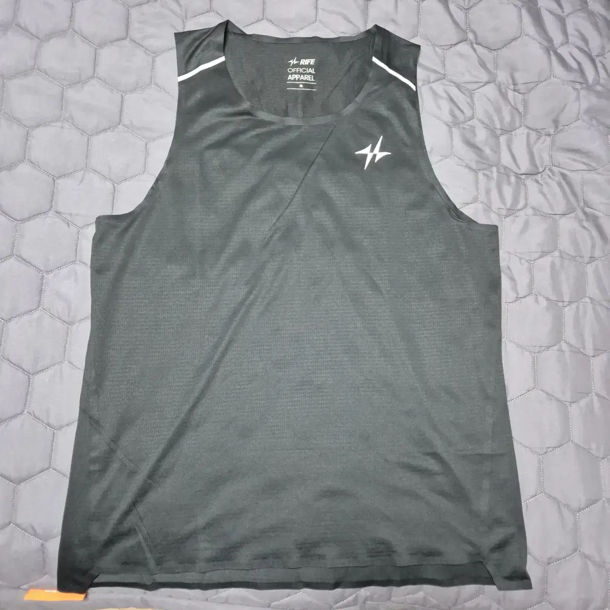 (NEW) RunningLife Singlet Black XL