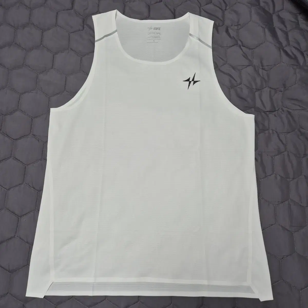 (NEW) RunningLife Singlet White XL