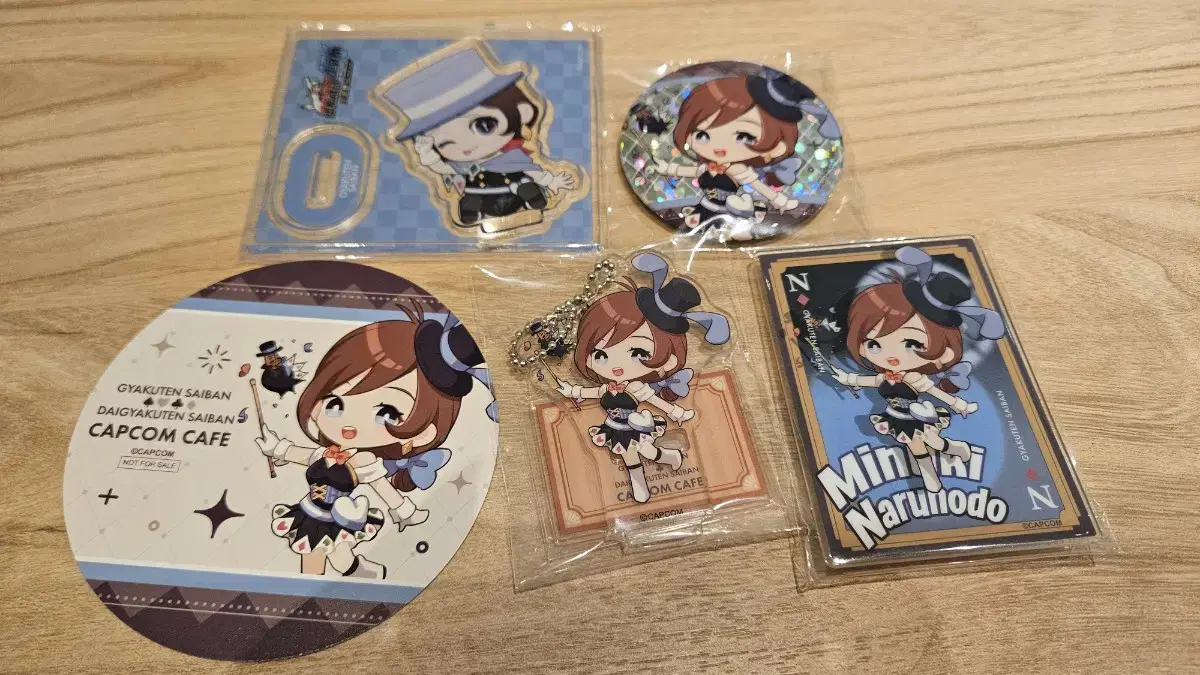 Sells Capcom Cafe Minuki/Susato goods from the reverse reissue