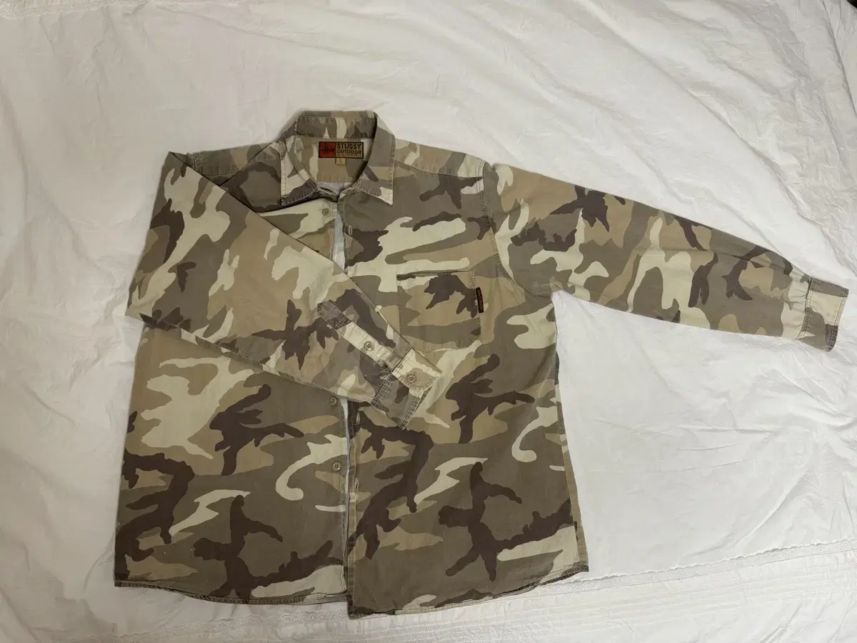 [L] 90s stussy stussy outdoor camo patterned shirt