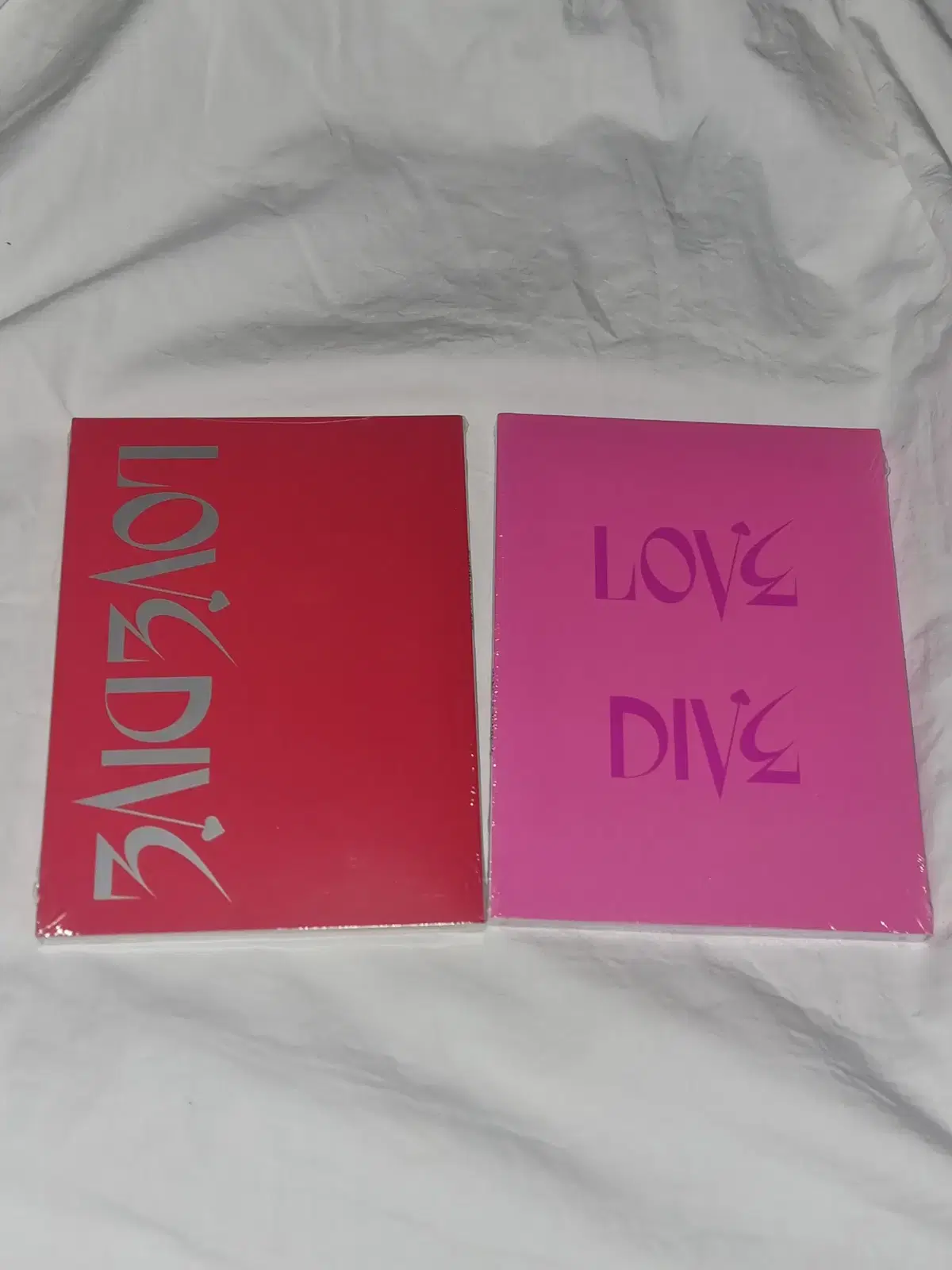 Wts an unsealed album of ive love dive:]