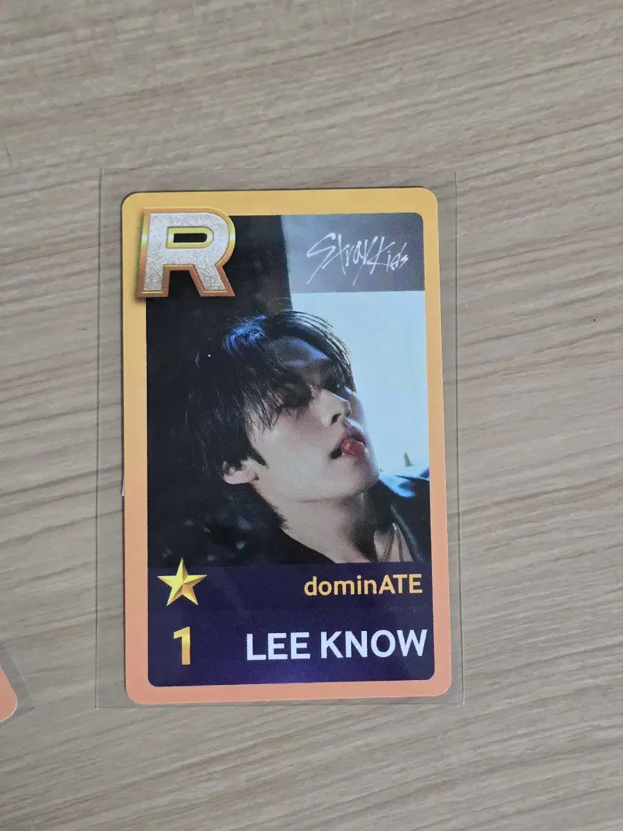 Shuseze lee know photocard