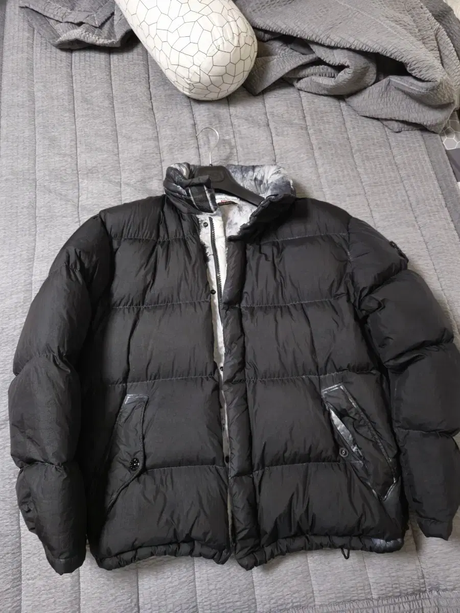 (XL) Supreme x Stone Island Painted Camo Crinkle Down Jacket Black