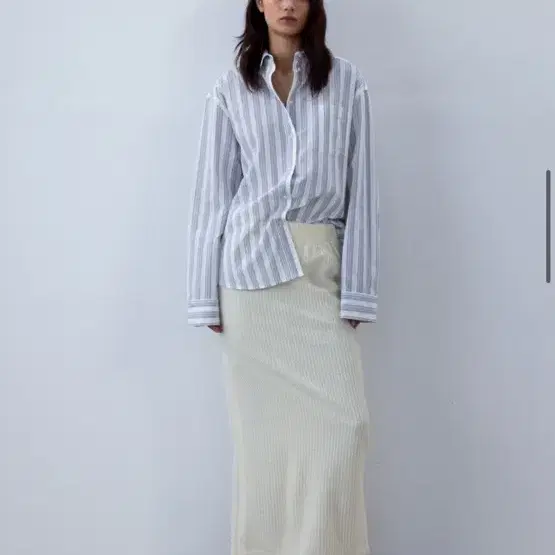 수수무 BORING KNIT SKIRT cosmic latte