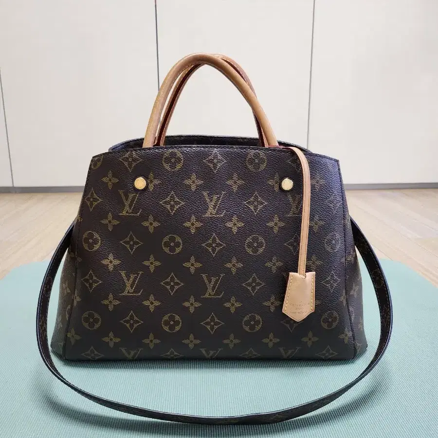 Louis Vuitton(루이비통)몽테뉴MM