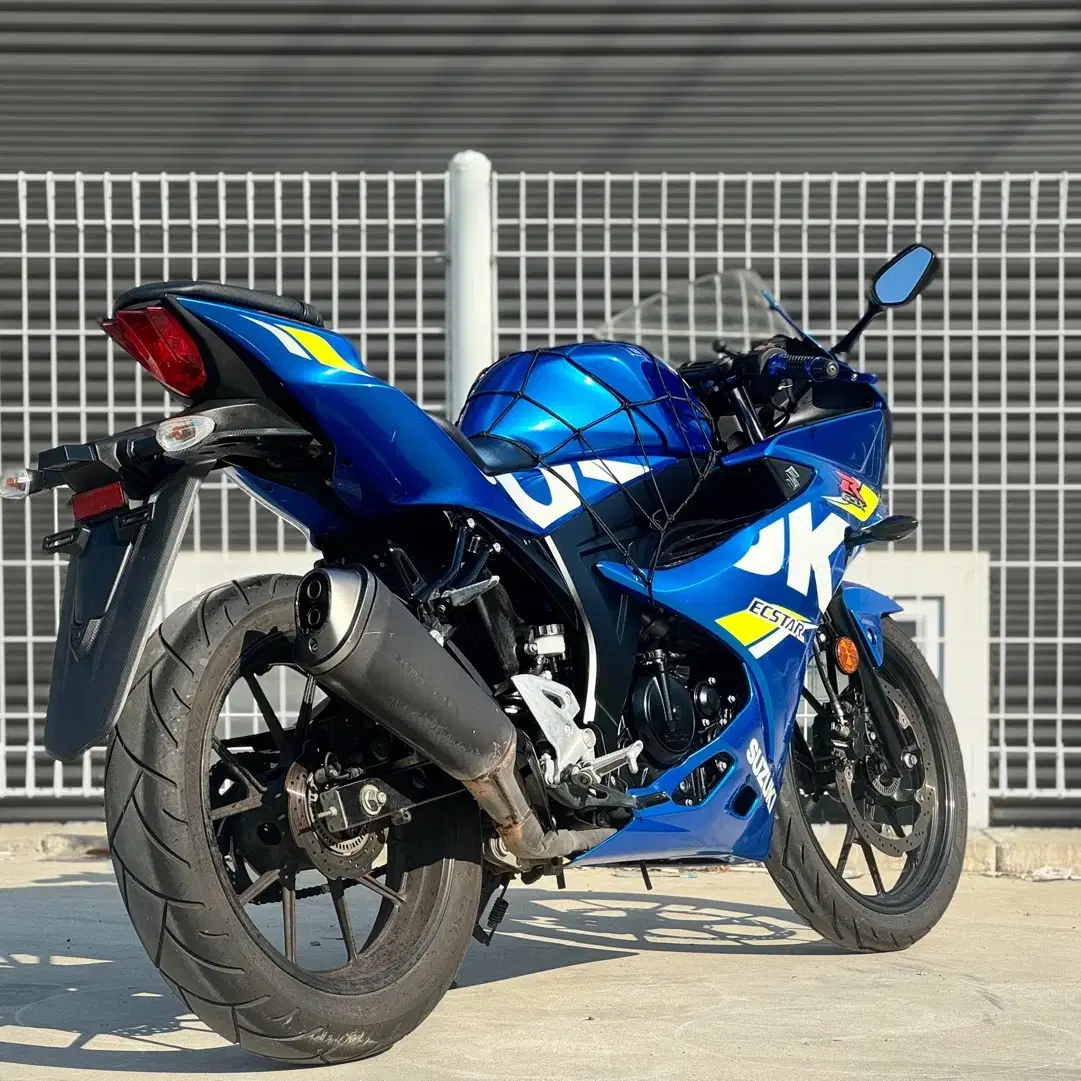 gsxr 125 19년식 1만키로대 신차컨디션 상태 좋은차량 판매합니다.