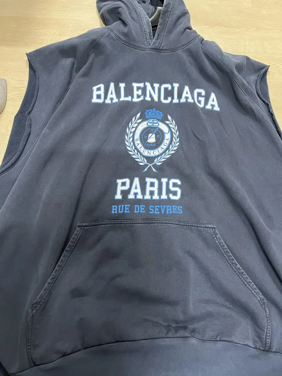 Balenciaga College Sleeveless Hoodie 2