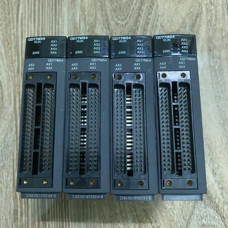 미쓰비시 MITSUBISHI QD77MS4 PLC 모션 컨트롤 결정장치