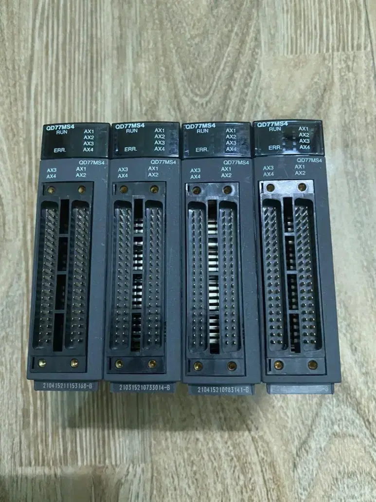 미쓰비시 MITSUBISHI QD77MS4 PLC 모션 컨트롤 결정장치