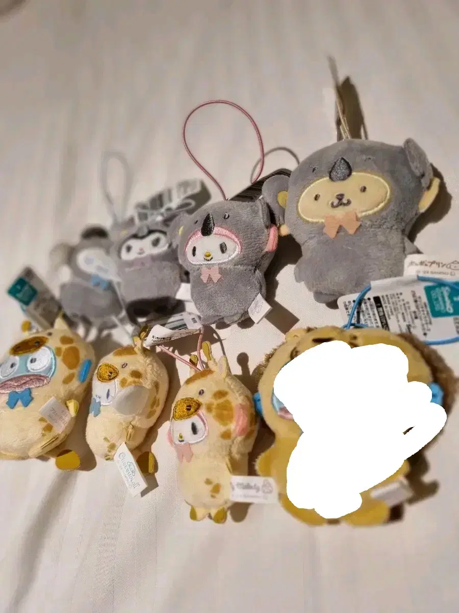 Sanrio Pochaco Cinnamon Roll Han Gyodong Pompompurin Mimelody Giraffe Lion Koala Keyring