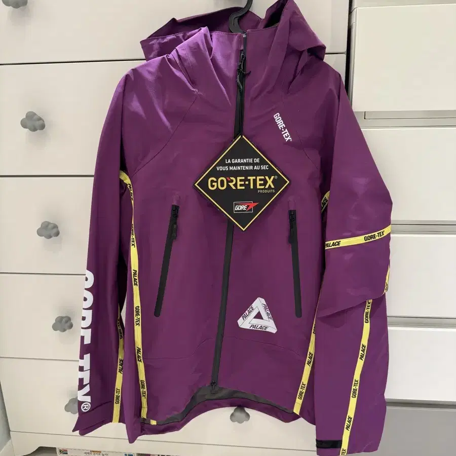 PALACE GORETEX 자켓