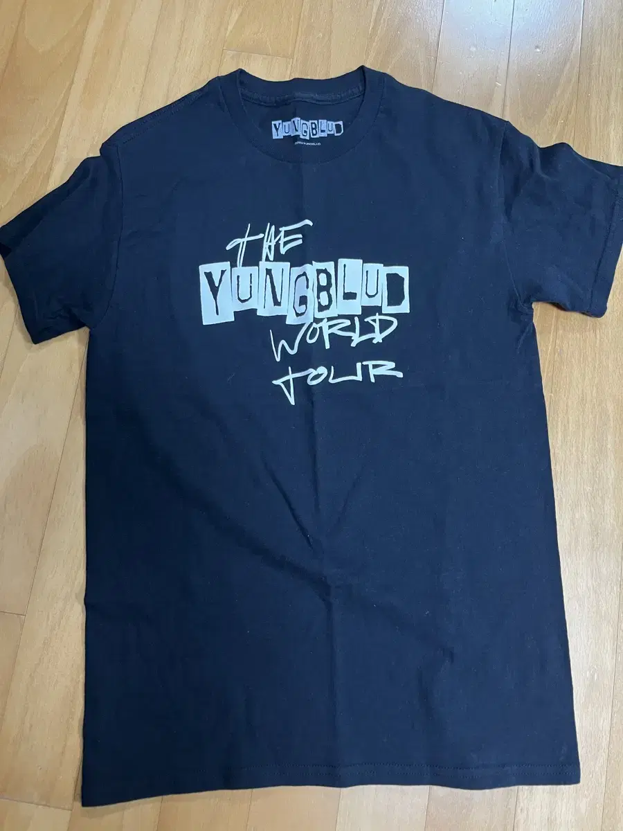 YUNGBLUD YUNGBLUD Official Merchandise T-Shirt in Han