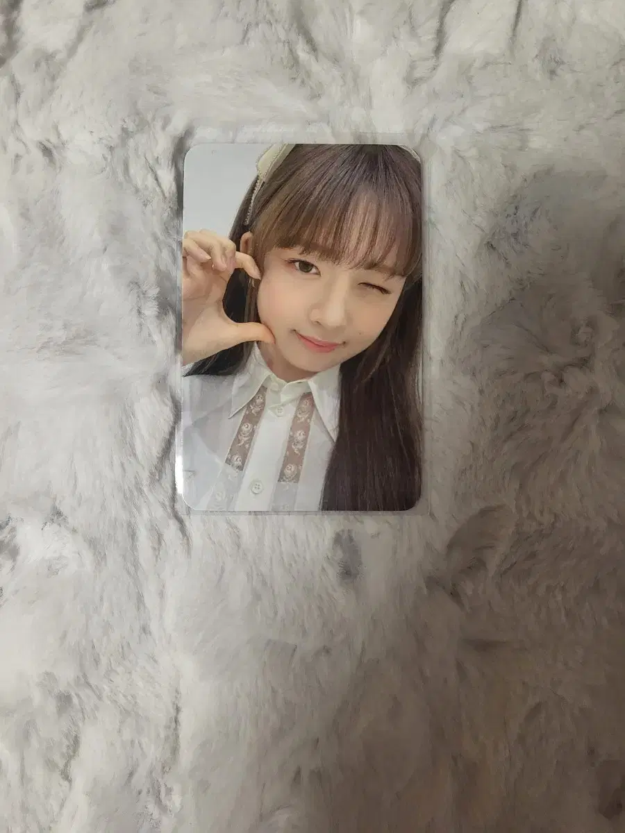 ive lay apa afterlike soundwave soundwave photocard