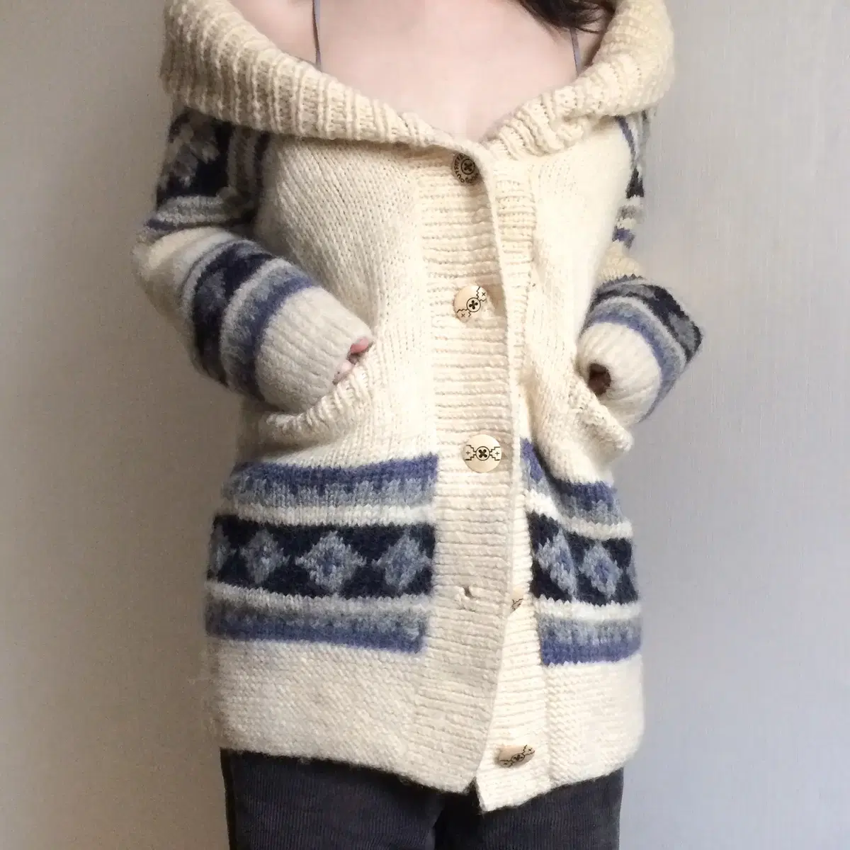 Heavy wool knit cardigan