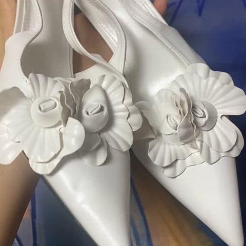 Floral accent white kitten heels slingba