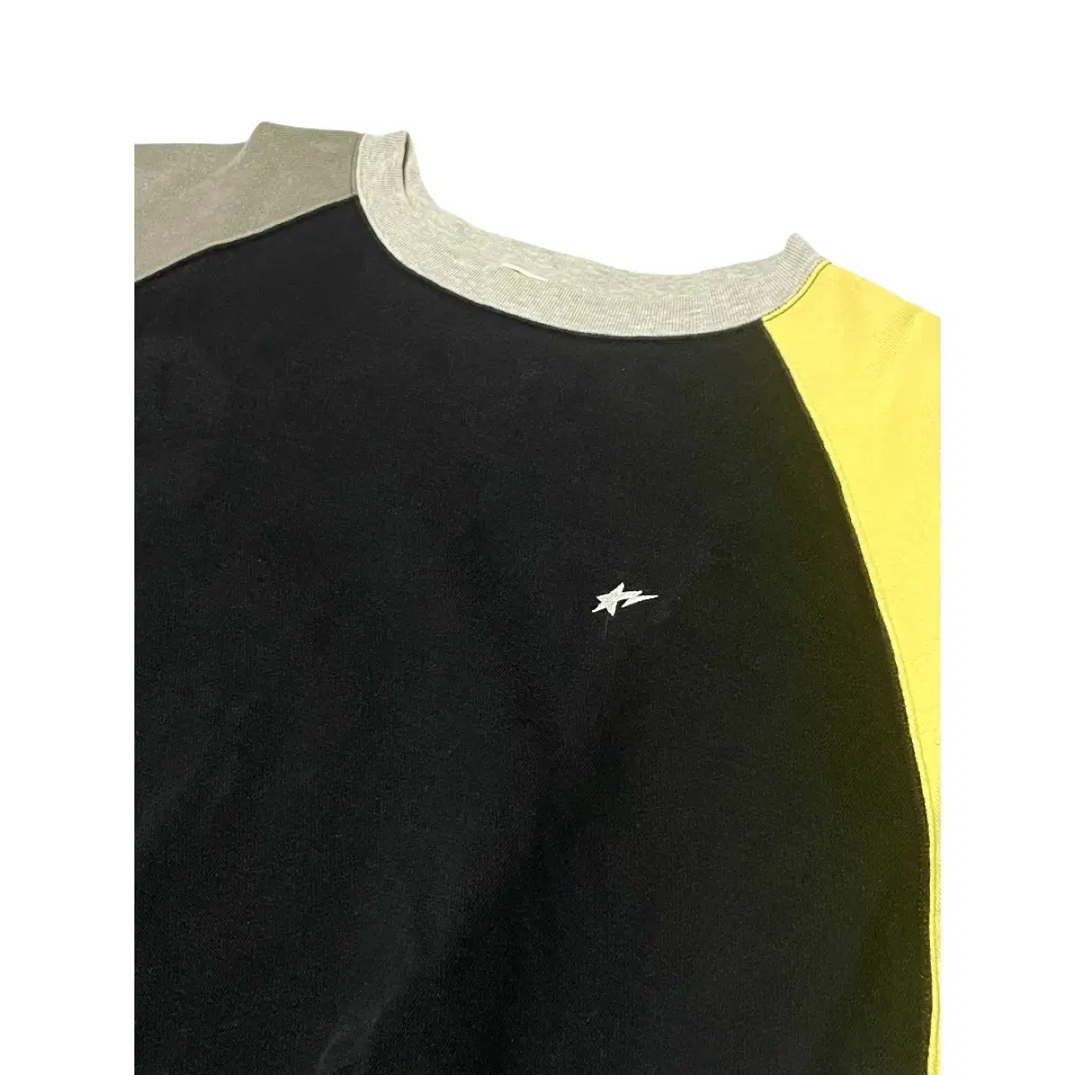 Vape Colorblocked Half-Sweatshirt