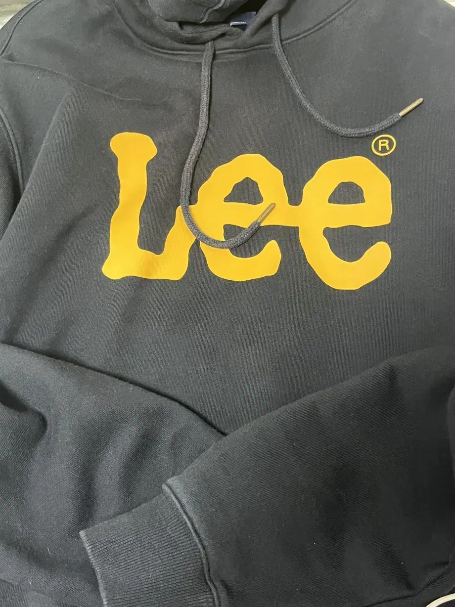 LEE 후드티