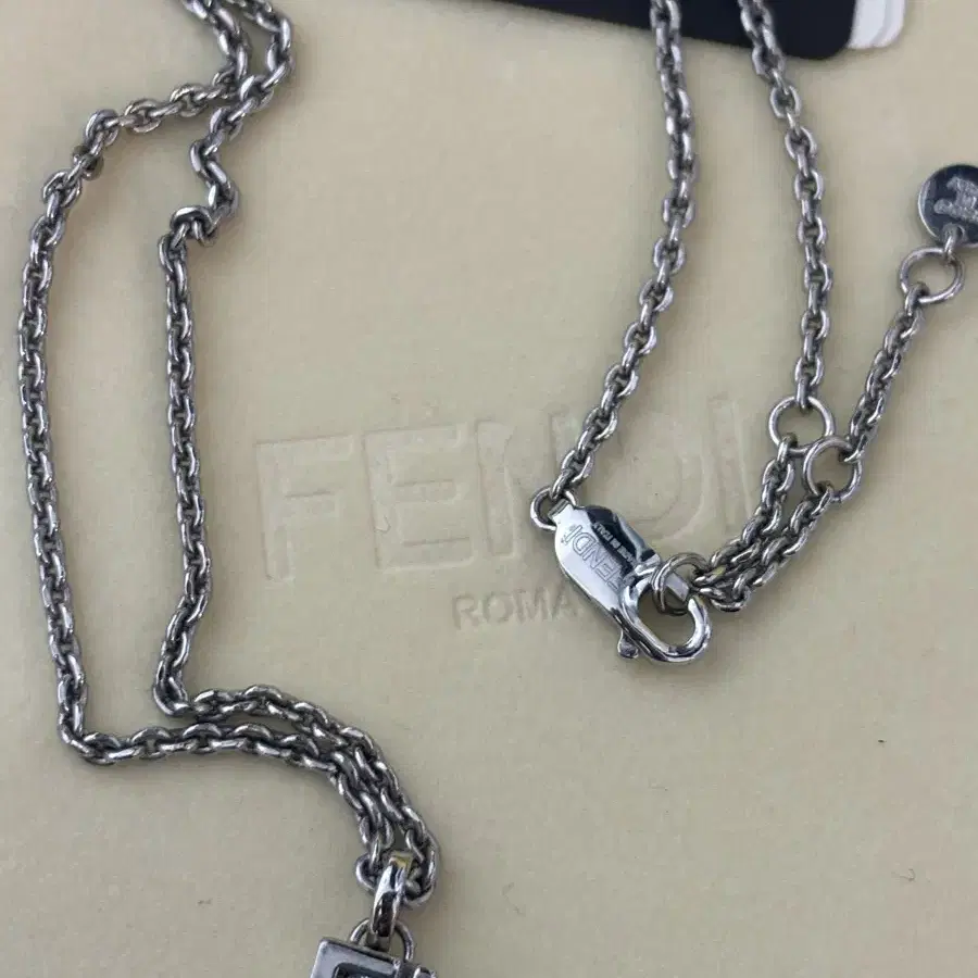 FENDI 목걸이