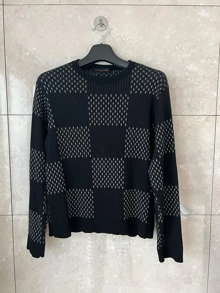 Louis Vuitton Giant Damier Knit (Shinsegae Department Store Version)