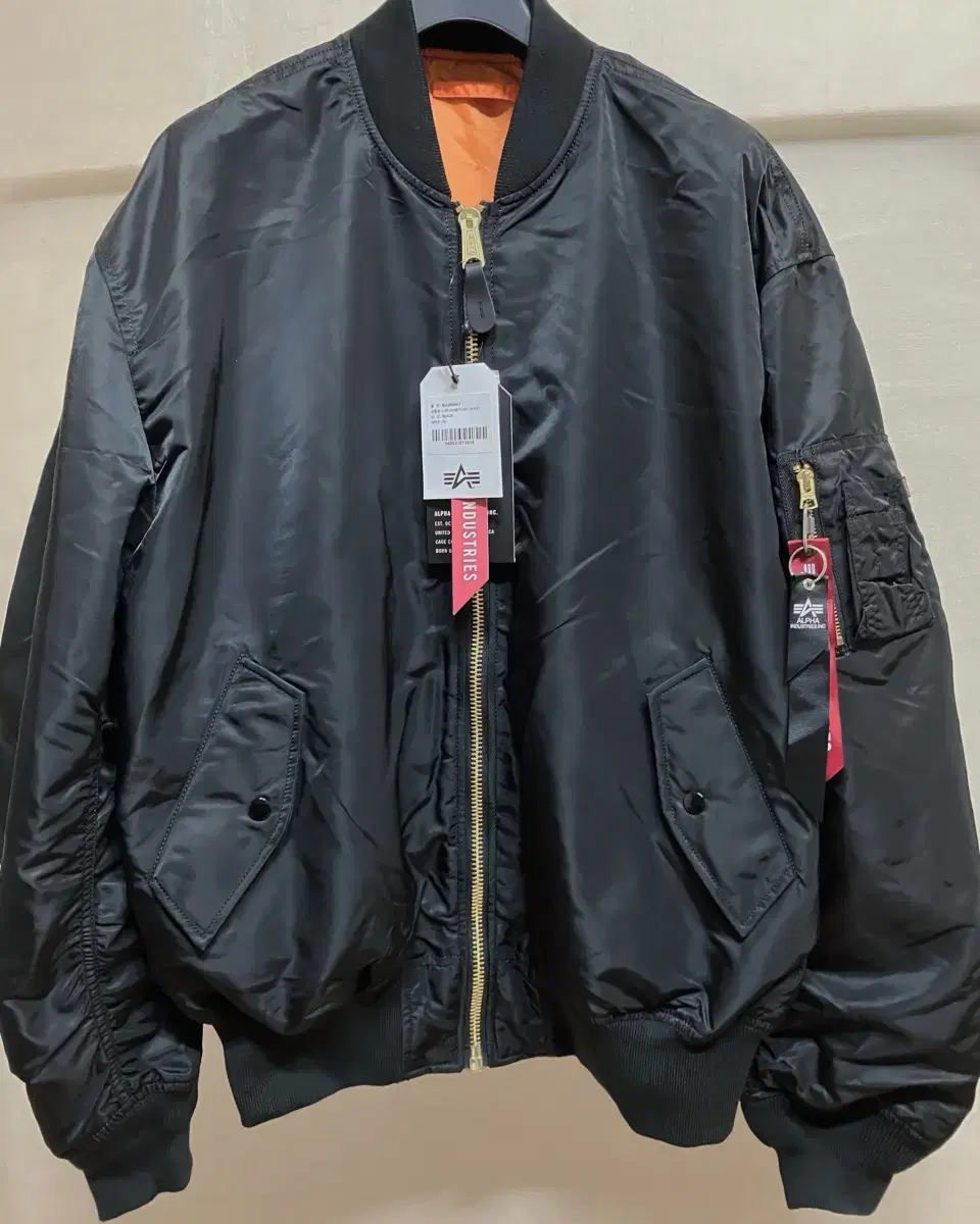 [XL] Alpine Industries MA-1 L-2B Bomber Jacket