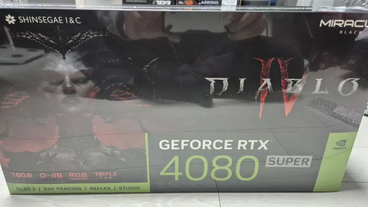 이엠텍 rtx 4080 super 디아블로4 미개봉 신품 팔아요