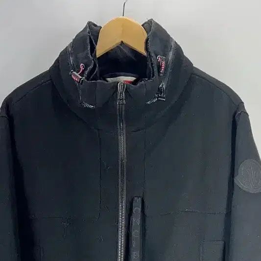 Moncler 몽클레어 남성 거위털 패딩 코트 92-175(2)/빈티지홍