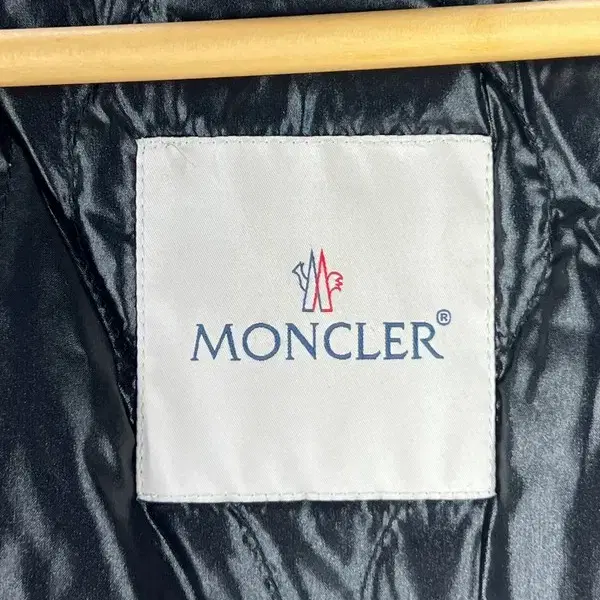 Moncler 몽클레어 남성 거위털 패딩 코트 92-175(2)/빈티지홍