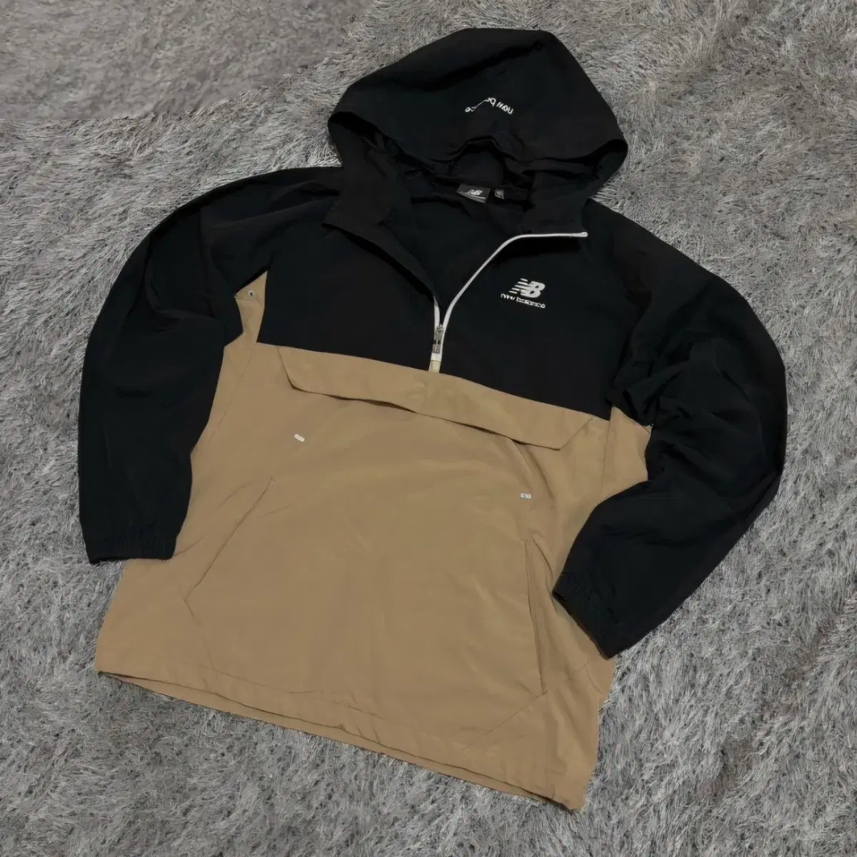 (L) New Balance Woven Anorak Hoodie