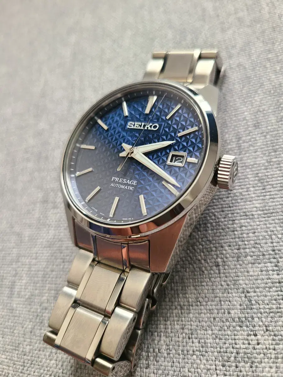 세이코 프레사지 샤프엣지 블루 40mm