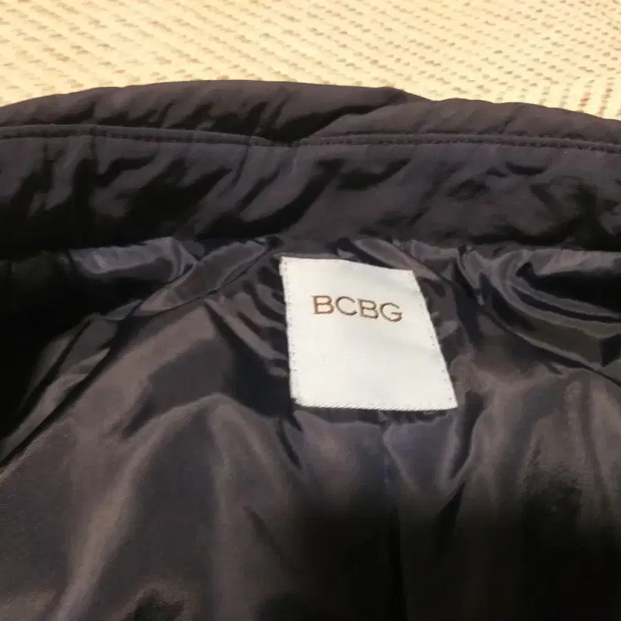 BCBG 경량패딩 점퍼 90~95