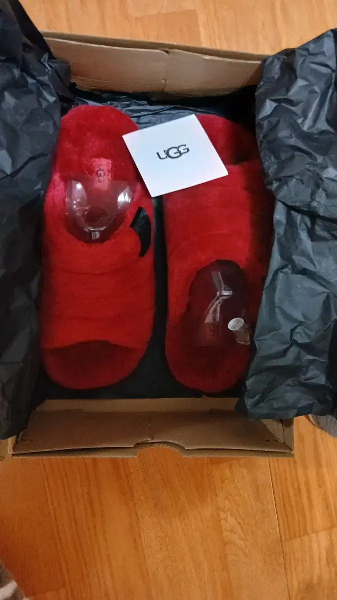 새상품 어그 UGG 양털 슬리퍼 270