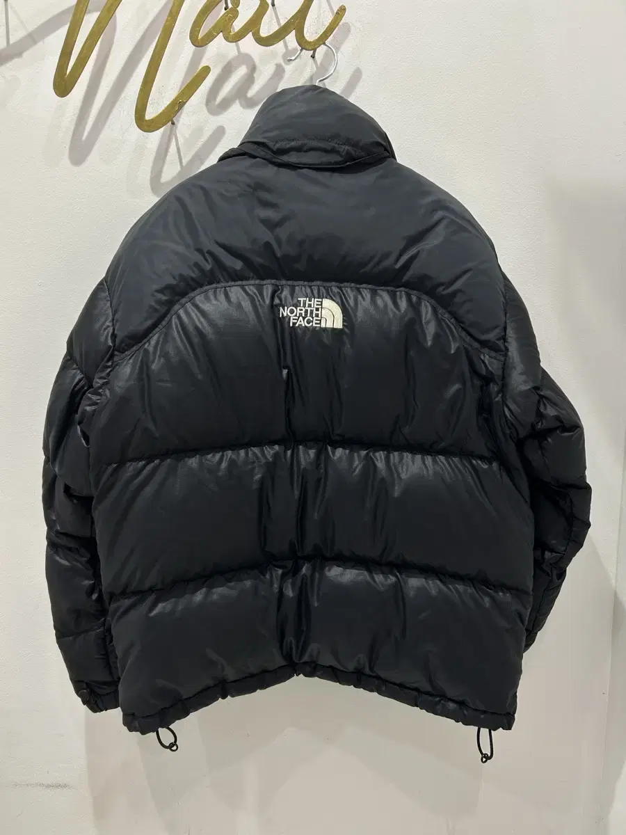 Overseas version) North Face Knopsy Center logo